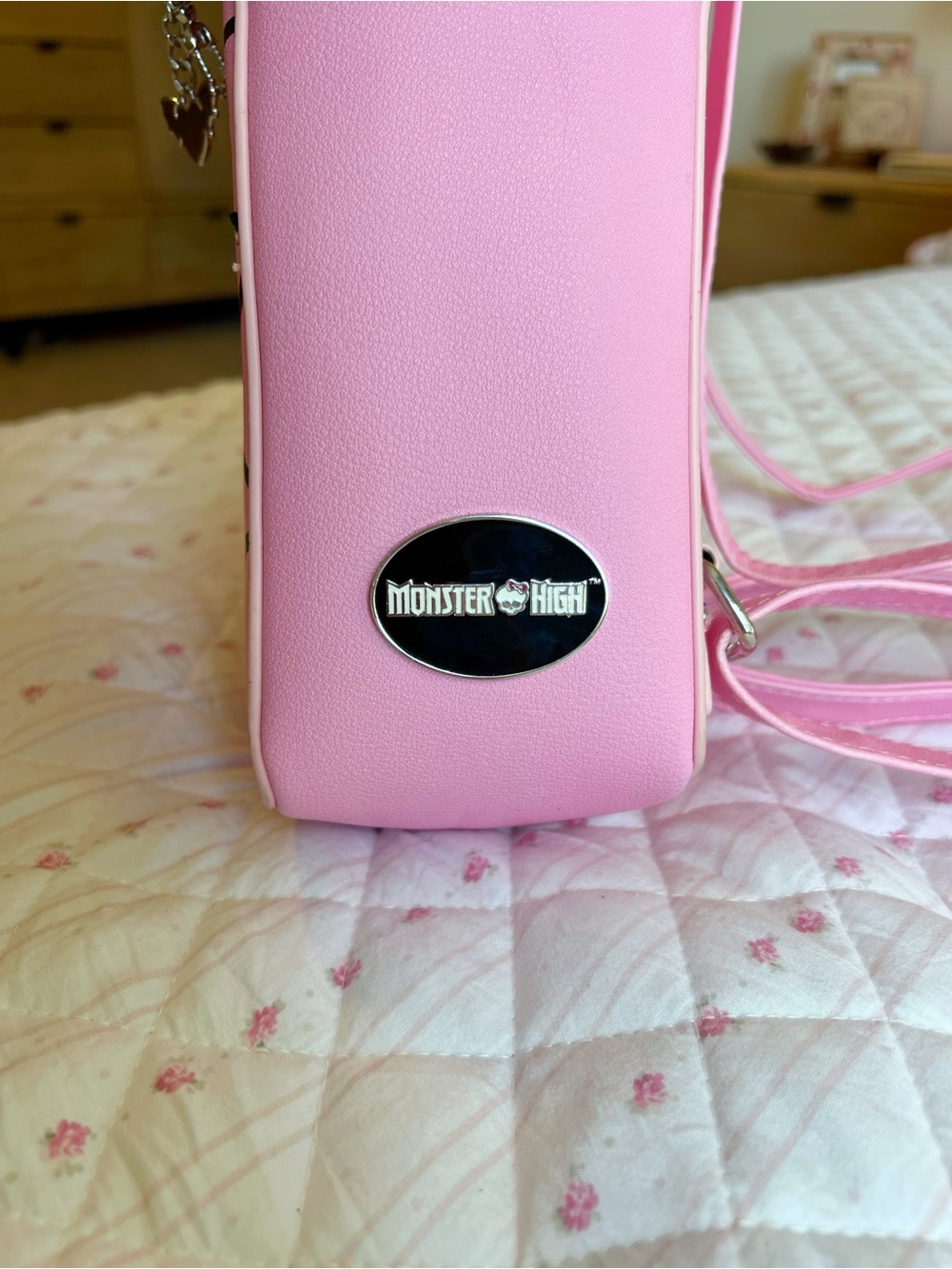 Monster High Draculaura Pink Coffin Mini Backpack Hot Topic Cosplay Bag Purse - Picture 3 of 9